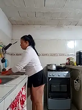 Webcam Model (amatista_3012)  is live.Free join now!