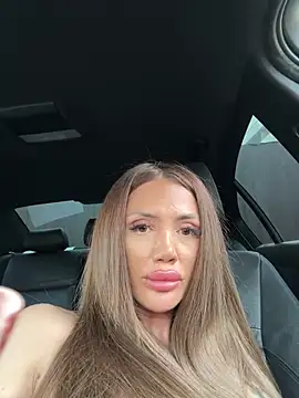 NicollleDiamondd webcam