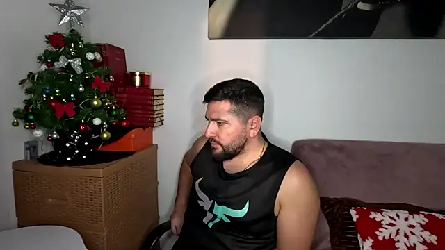 Gold_Alpha_Boy webcam