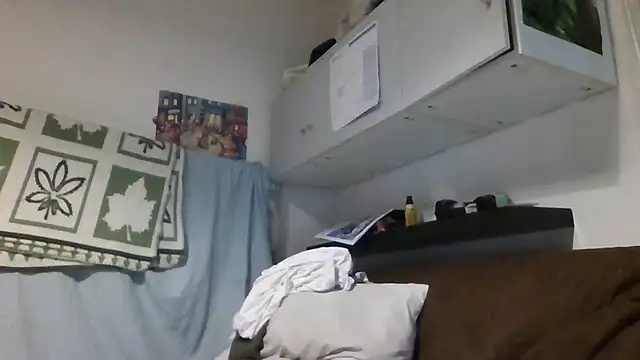 whatYwantMorrre webcam