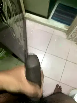 pussy_destroyer_daddy (M young) - get naked fully