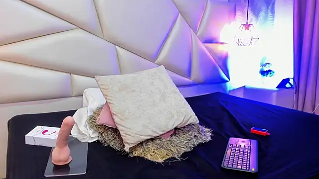 laurettedela_rouse webcam