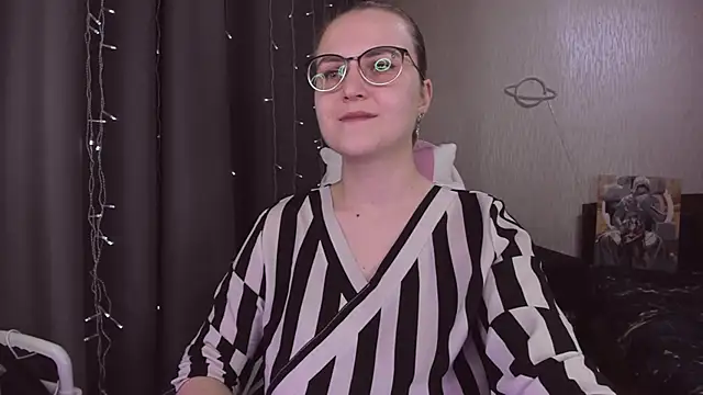 MissBrightShine webcam