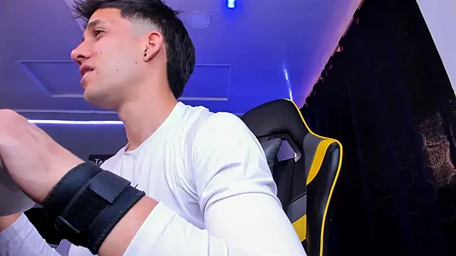 alexgiraldo__ webcam