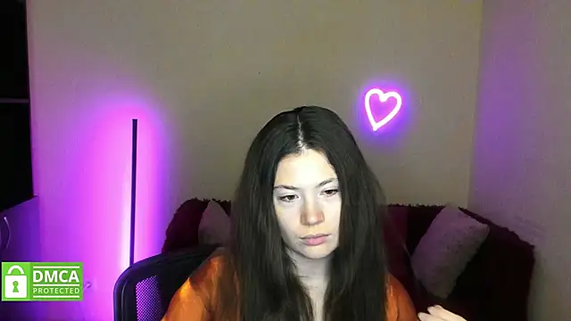 Alicia_redfollow webcam