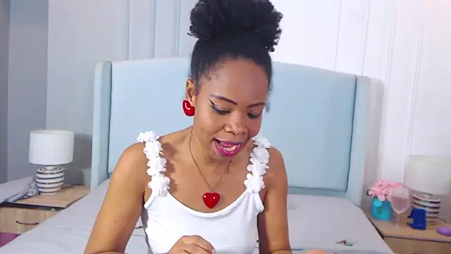 ChantalGarner webcam