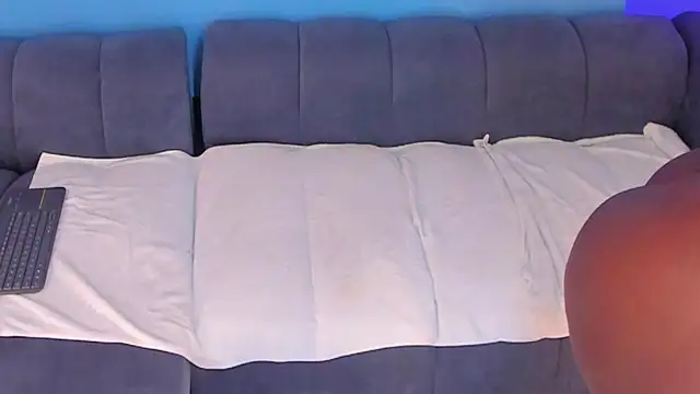 shantallknowless webcam