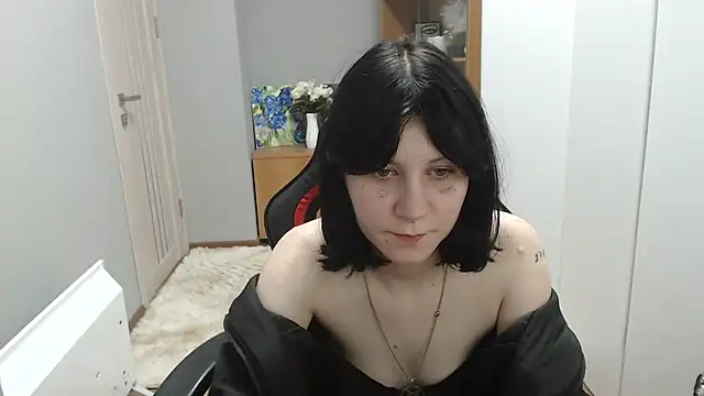 TinaQuiin webcam