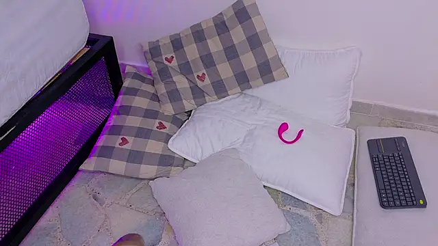 Annavic__ webcam stripchat model stream image