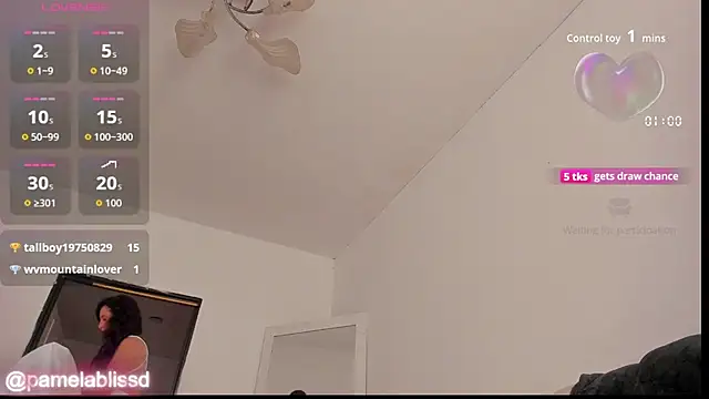 PamelaBliss webcam