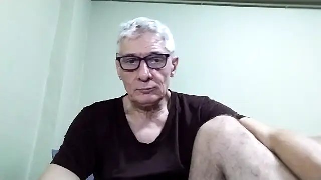 BIGUNCUTHARDCOCK webcam