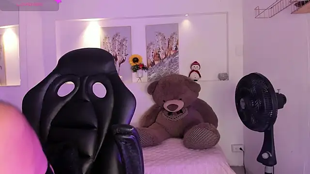 Ashley_Evans18 webcam