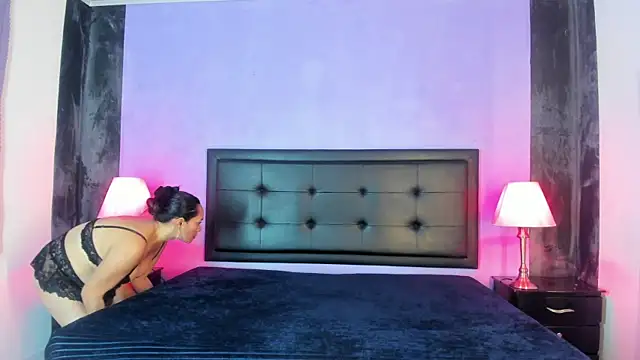 MaduraLuciana webcam