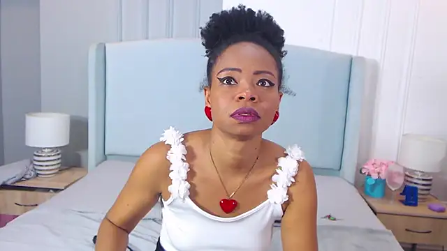 ChantalGarner webcam