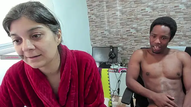 yin_yang_hot - Yin_yang_hot's free webcam - UK Sex Cams