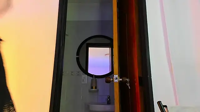 Charlotte11-11 webcam