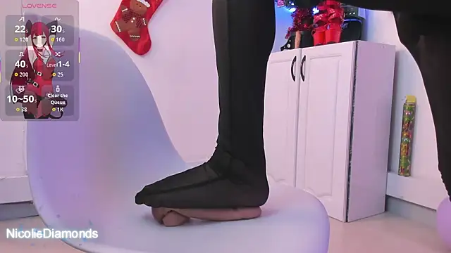 NicolleDiamonds_cg webcam