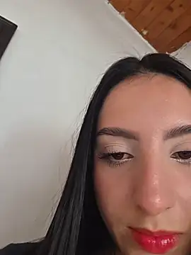 Alicia_vellami webcam