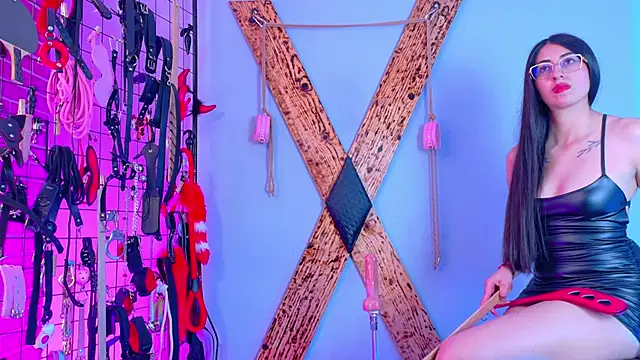 DominatedDesires_BDSM webcam