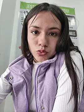 CHARLOTTE__05 webcam