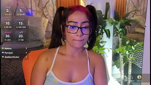 Valkyfoxxx webcam
