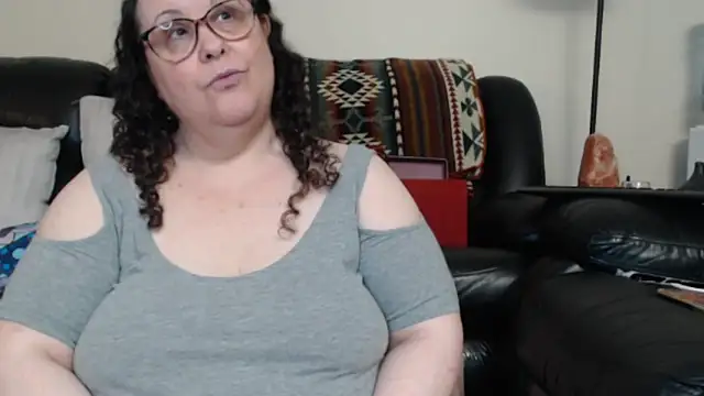 Juicy_Julie469 webcam