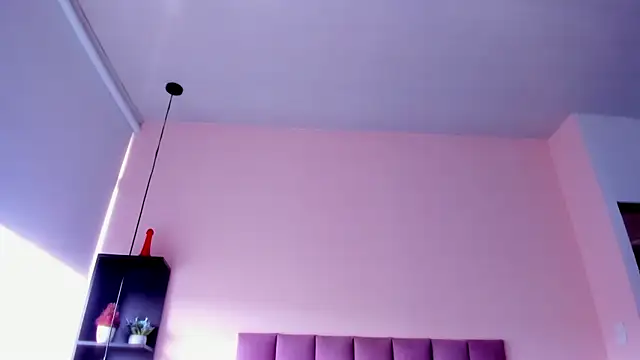 violet_myerrs webcam