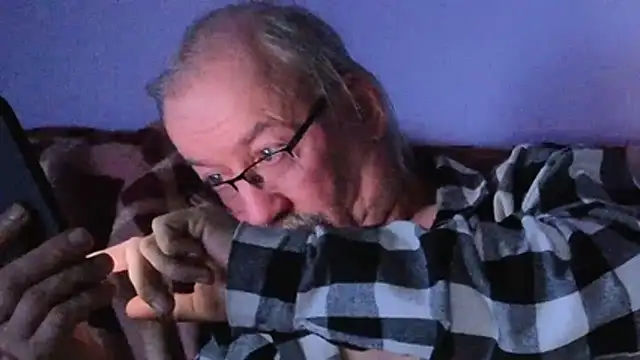 cumloverboyxx69 webcam