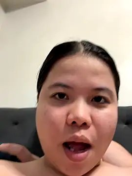 Charming_Chaos webcam