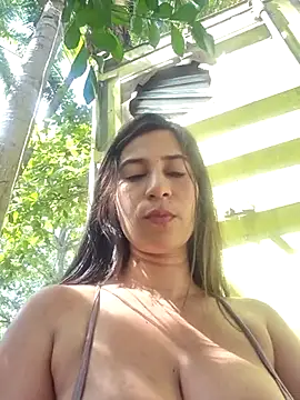 WET-KITTY92 webcam