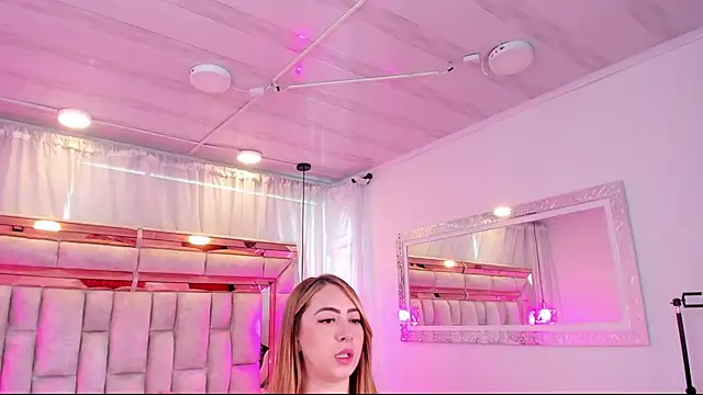 Katalina_Evans webcam