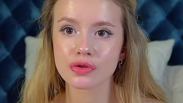 MilanaBalmain webcam