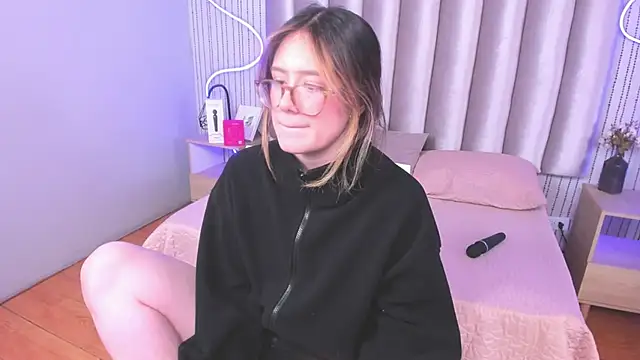 SamanthaPeachss webcam