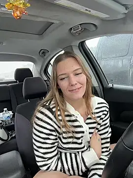 AllesandraLove webcam