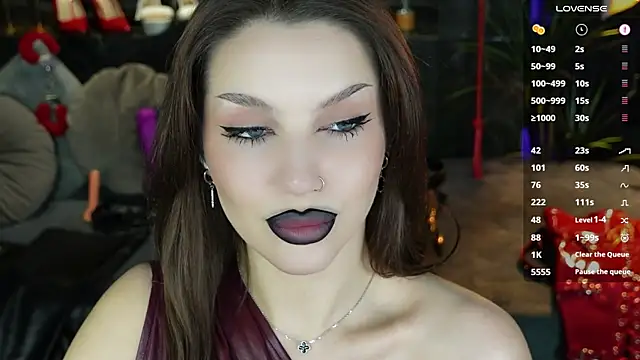 MistressDarsy webcam