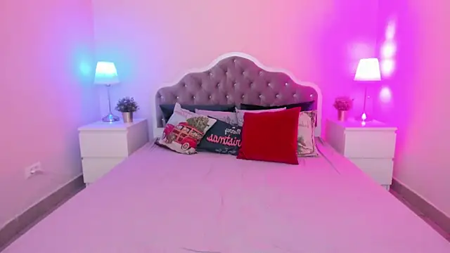 CamillaDreamer webcam