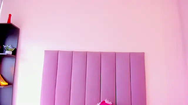 violet_myerrs webcam