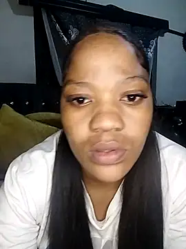 CaramelBoootie webcam