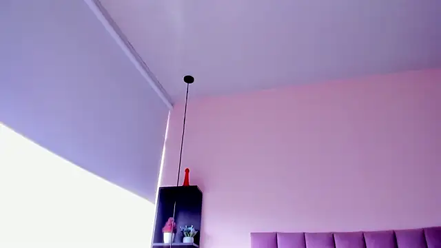 violet_myerrs webcam