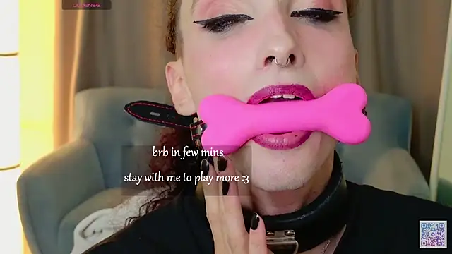 Queen_of_tease webcam