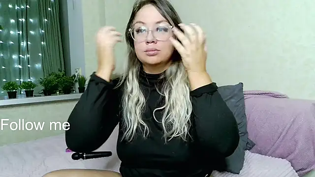 elven_dreams_ webcam