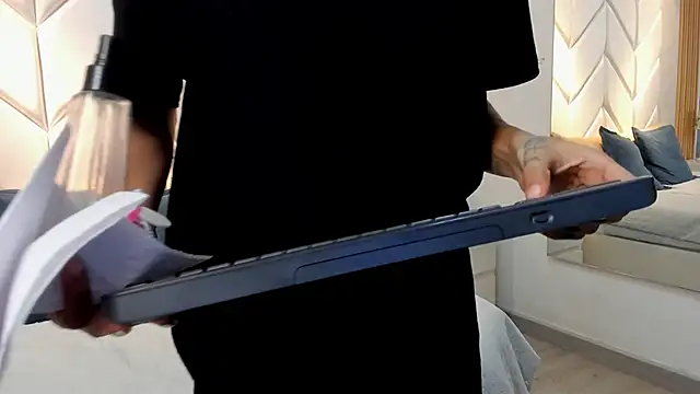 AriannaSantoss webcam