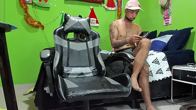 Arian_Pervert webcam