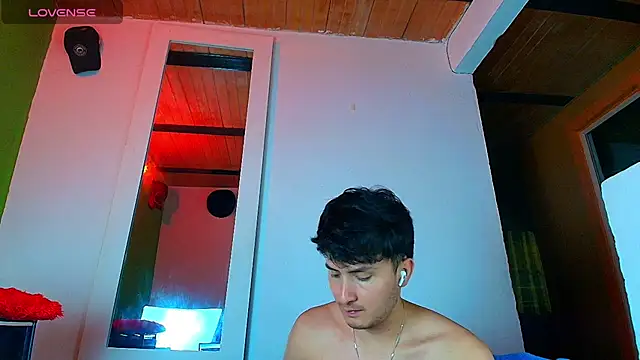 santyago_taylor webcam