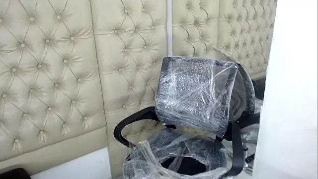 JessicaHott01 webcam