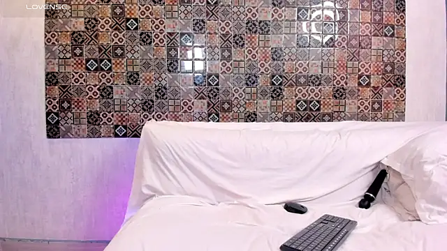 Pamela_Johnsonn webcam