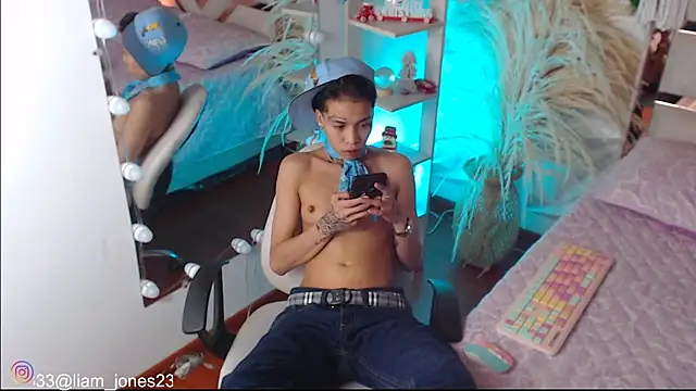 Jonesliam23 webcam