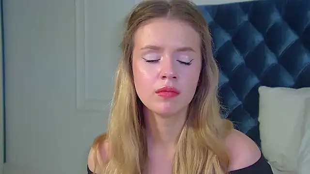 MilanaBalmain webcam