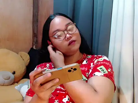 _lylia (T young) - simple gay with beautiful heart <3