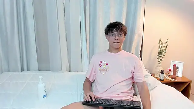 Honeymoon_sariel webcam